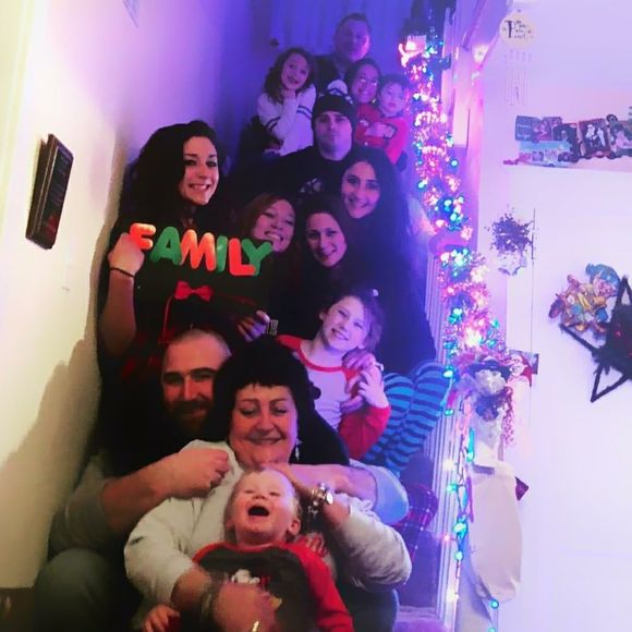 Meet your Posher, Jennifer - Picture 1 of 1